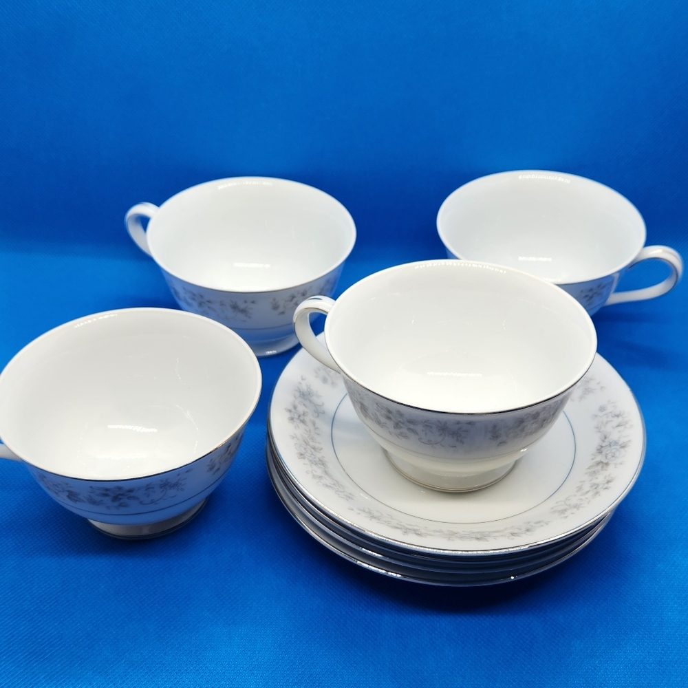 COPY #1 - Crestwood China Japan Heritage Teacups with Saucers x 4